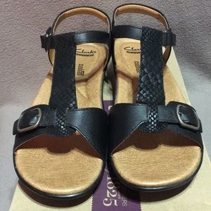 clarks shoes manila